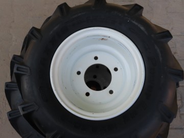 industriebanden met velgen